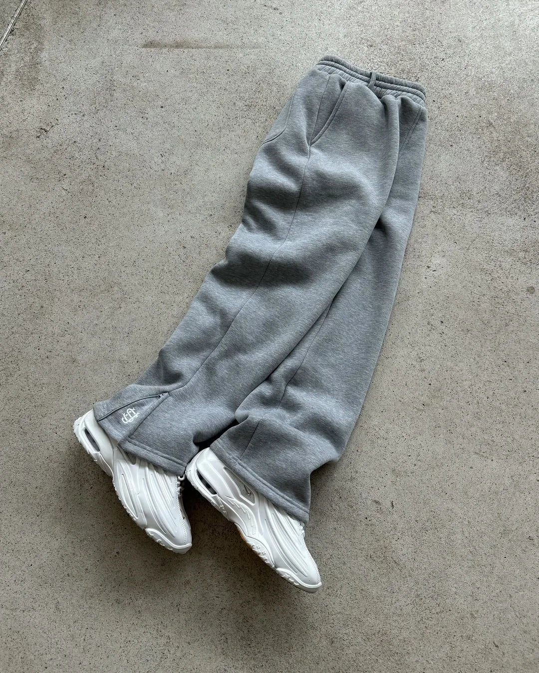 Flared joggers®
